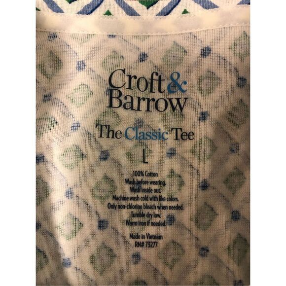 Croft & Barrow Women’s Crew Neck Long Sleeve Sleeve Floral Box Patterned Tshirt - Picture 3 of 6